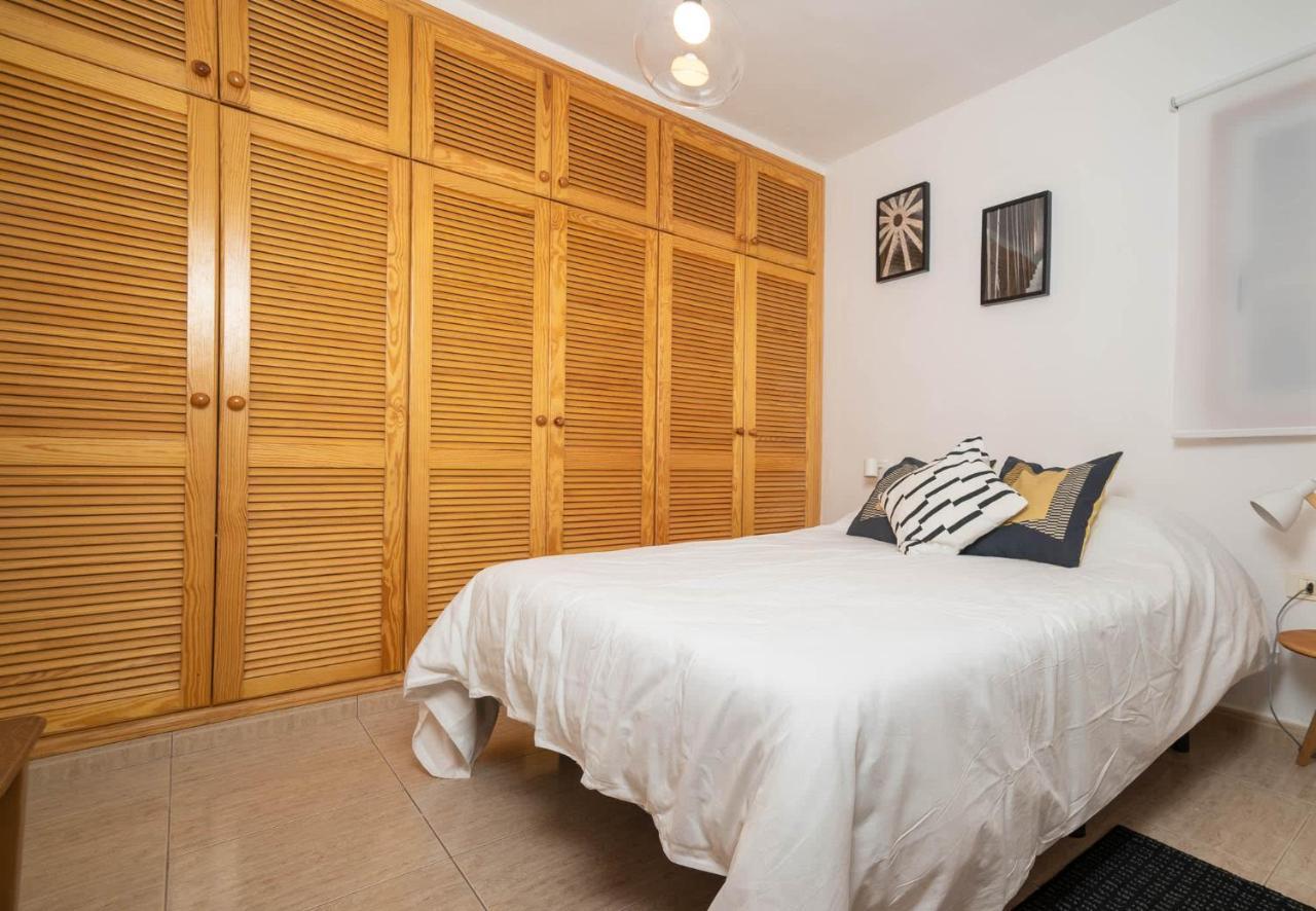 Ocean Front Two Bedroom Apartment Puerto de Santiago  Luaran gambar