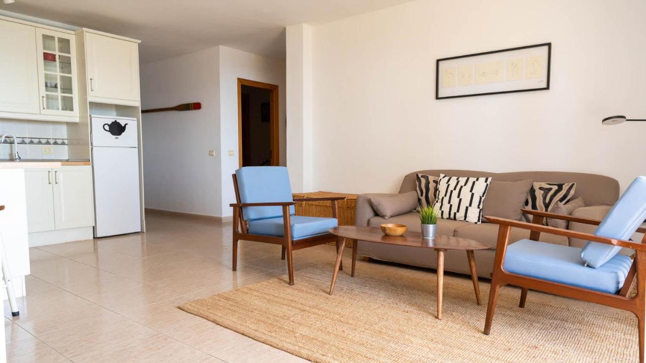 Ocean Front Two Bedroom Apartment Puerto de Santiago  Luaran gambar