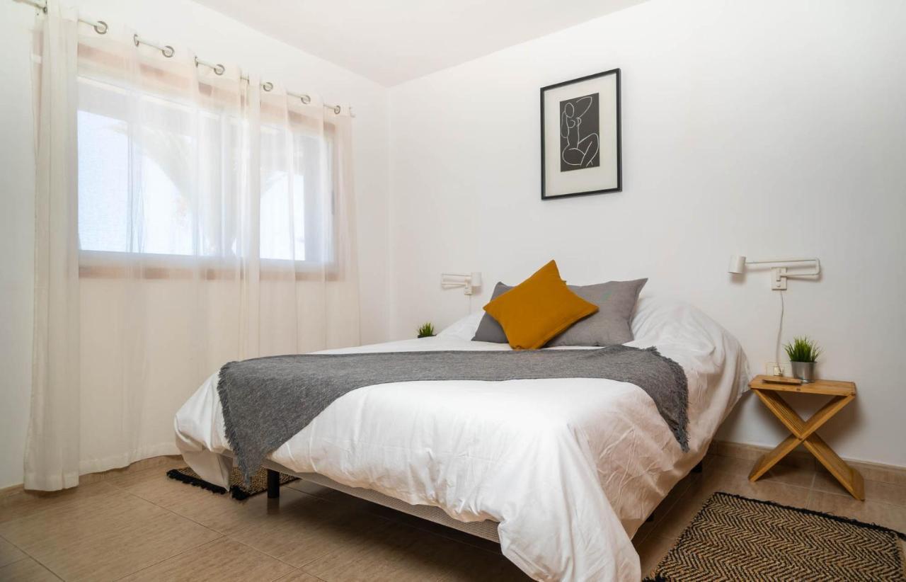 Ocean Front Two Bedroom Apartment Puerto de Santiago  Luaran gambar
