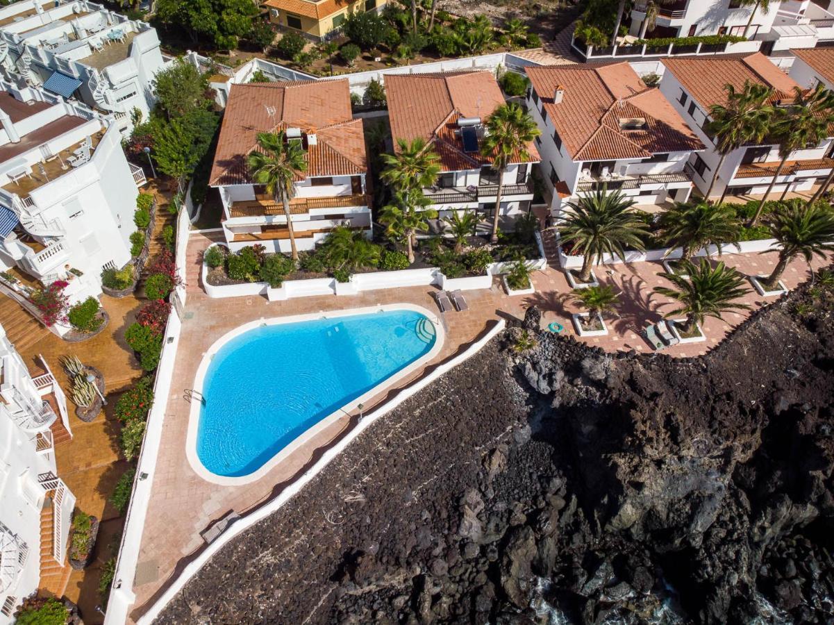 Ocean Front Two Bedroom Apartment Puerto de Santiago  Luaran gambar